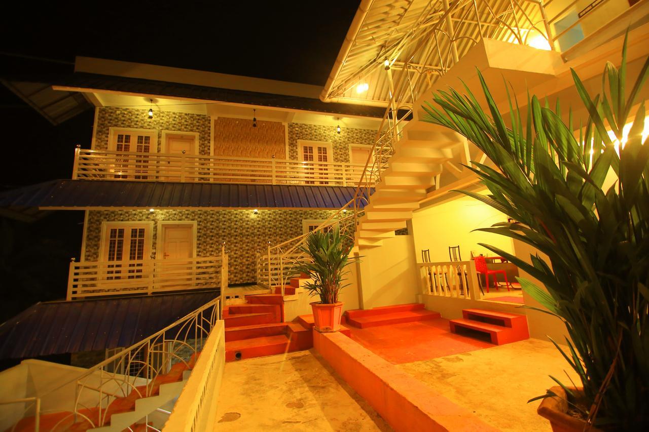 Oyo 4867 Royal Homes Alappuzha Экстерьер фото