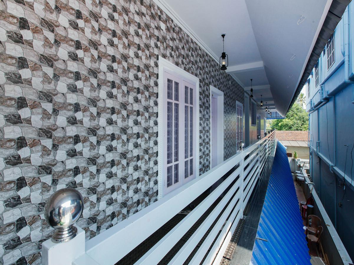 Oyo 4867 Royal Homes Alappuzha Экстерьер фото