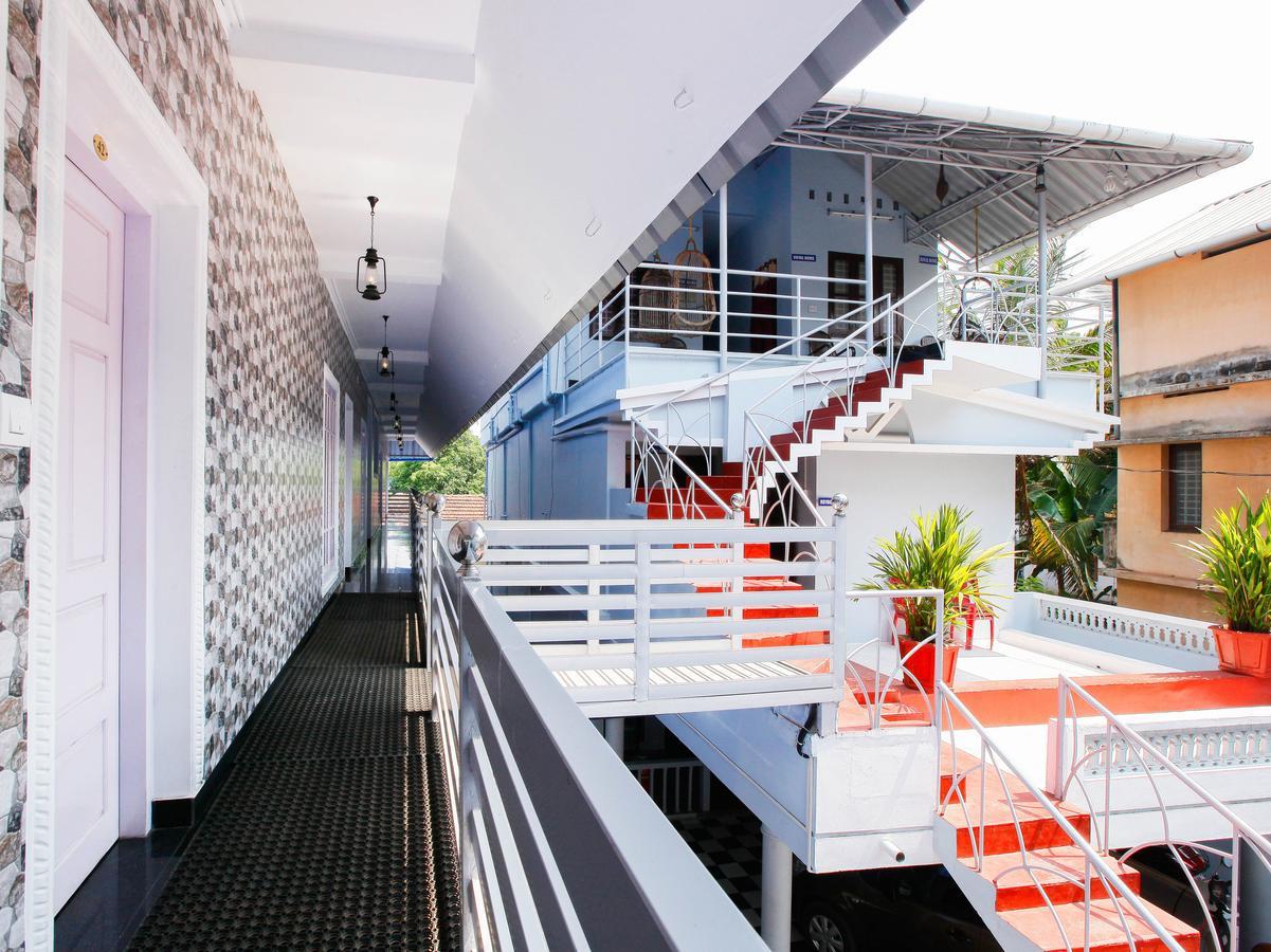 Oyo 4867 Royal Homes Alappuzha Экстерьер фото