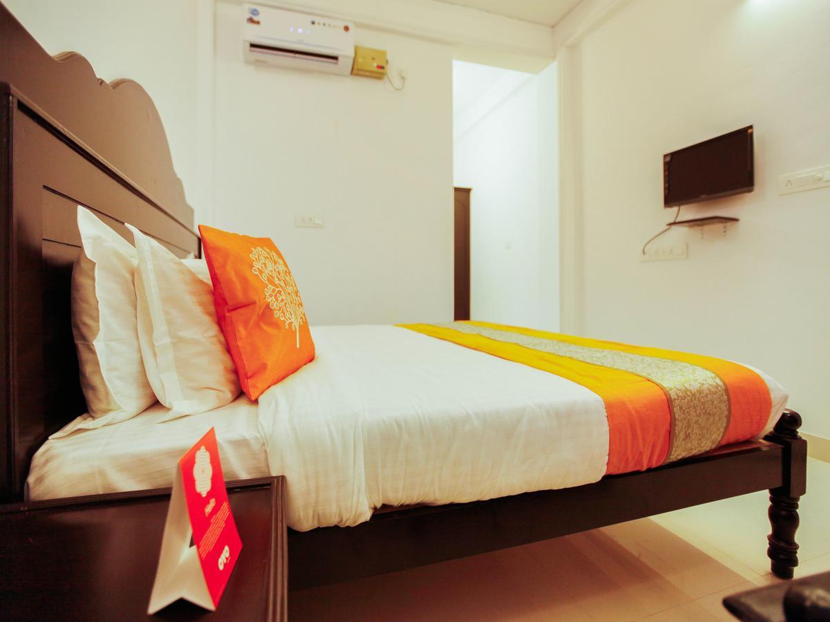 Oyo 4867 Royal Homes Alappuzha Экстерьер фото