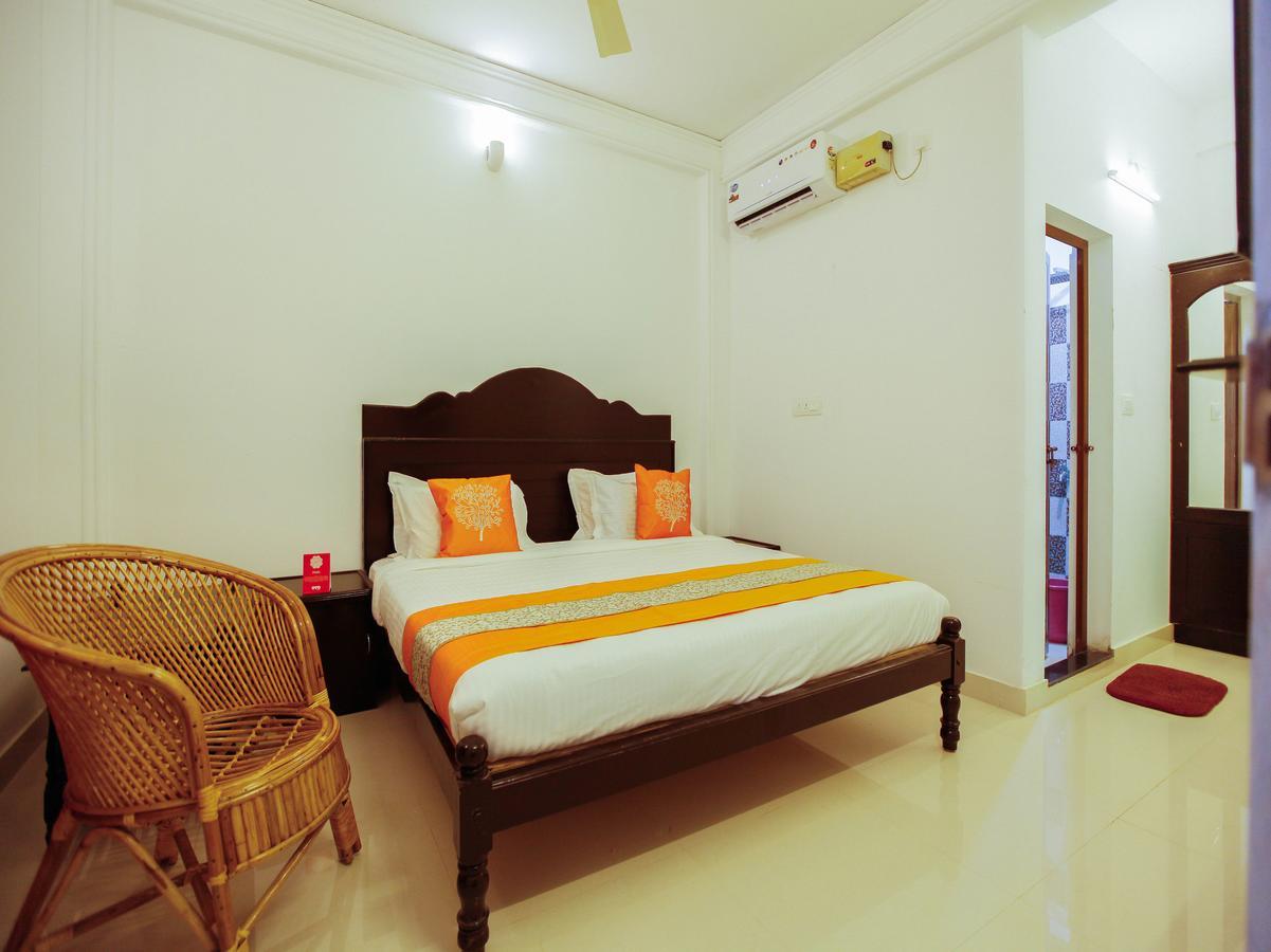 Oyo 4867 Royal Homes Alappuzha Экстерьер фото